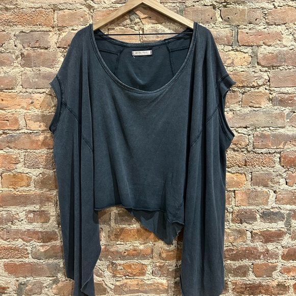 We The Free Tops - We The Free Oversized Long-Sleeve Scoop Neck Top in Dark Gray